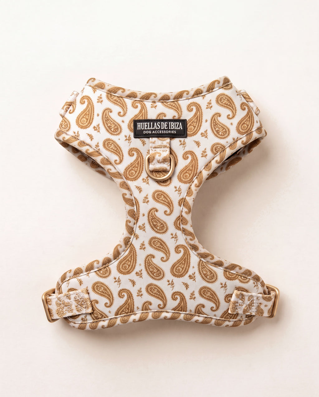 Arnés ajustable Premium para perros "Espíritu Ibicenco" - estampado de cachemir dorado sobre neopreno crudo, herrajes dorados - Huellas de Ibiza